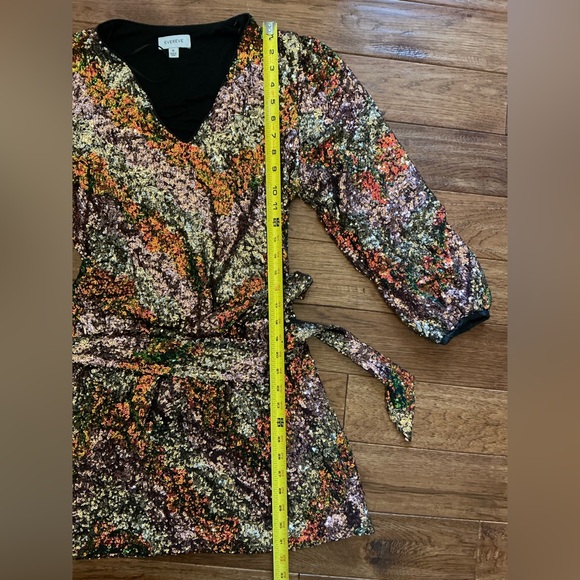 Evereve Multicolor Sequin Tie Waist Dress, Medium - Picture 6 of 8